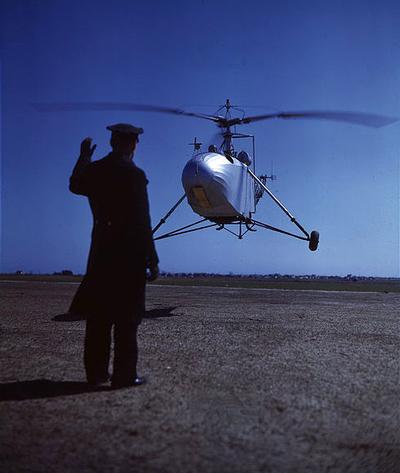 VS-300, 1942 at airport